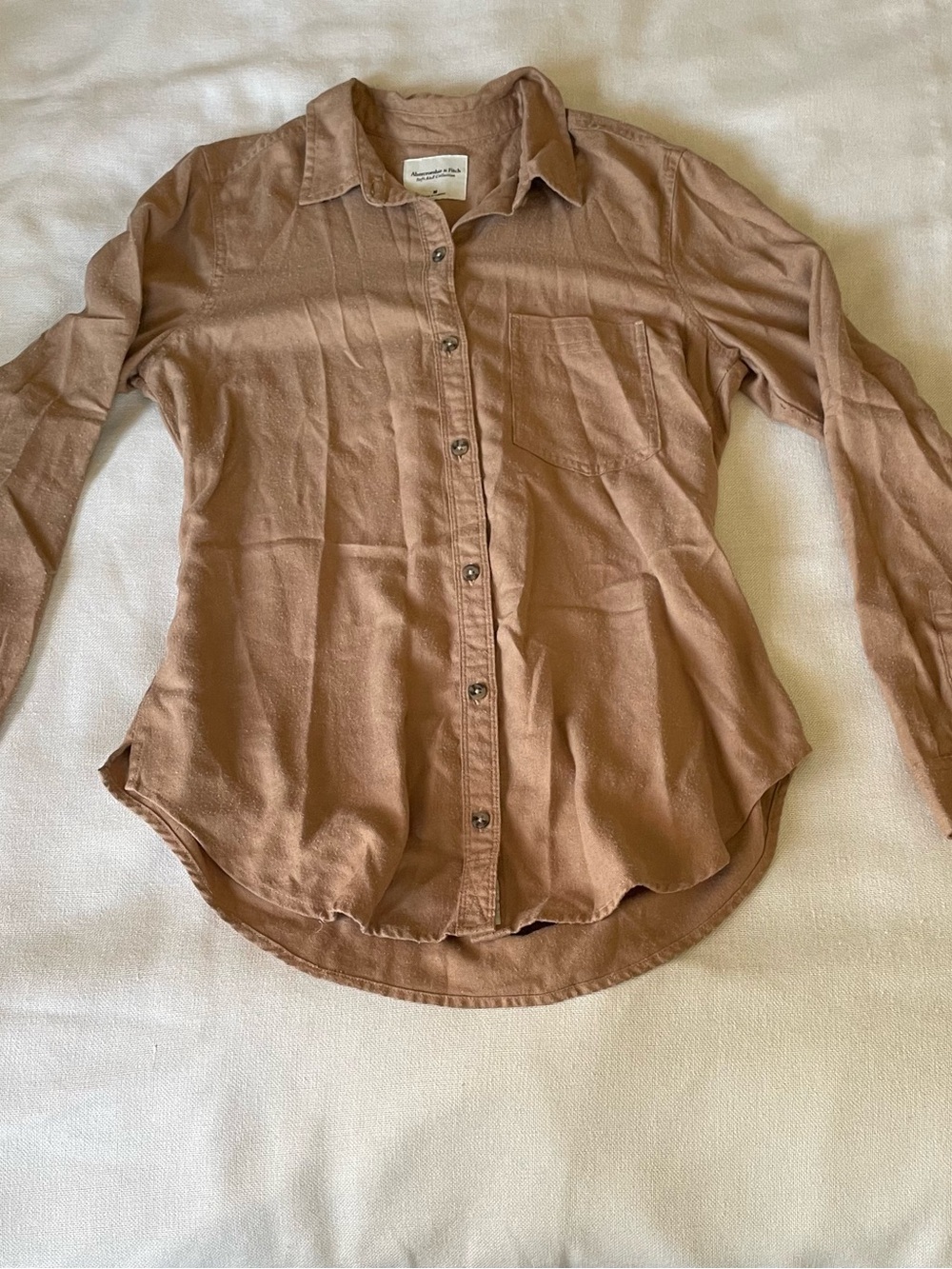 Abercrombie & Fitch tan button-up shirt Size Medium Soft A&F Collection